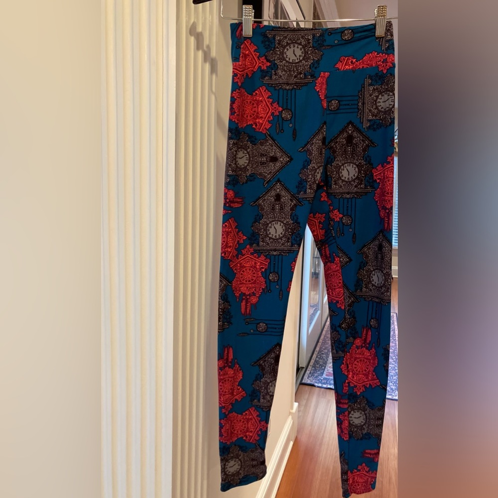 LuLaRoe Clocks Leggings One Size